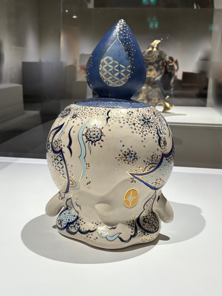 名古屋のポケモン工芸展に展示された陶器のヒトモシアート作品