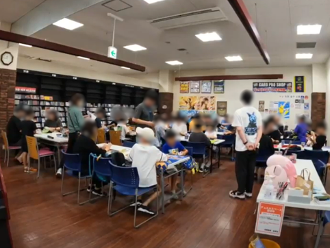 会場で繰り広げられた親子ペア戦の様子